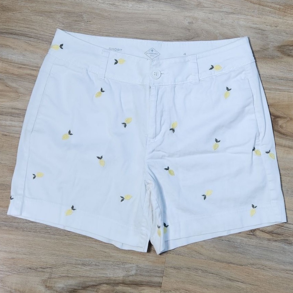 St. John's Bay White Shorts lemon embroidery cotton XL NWT